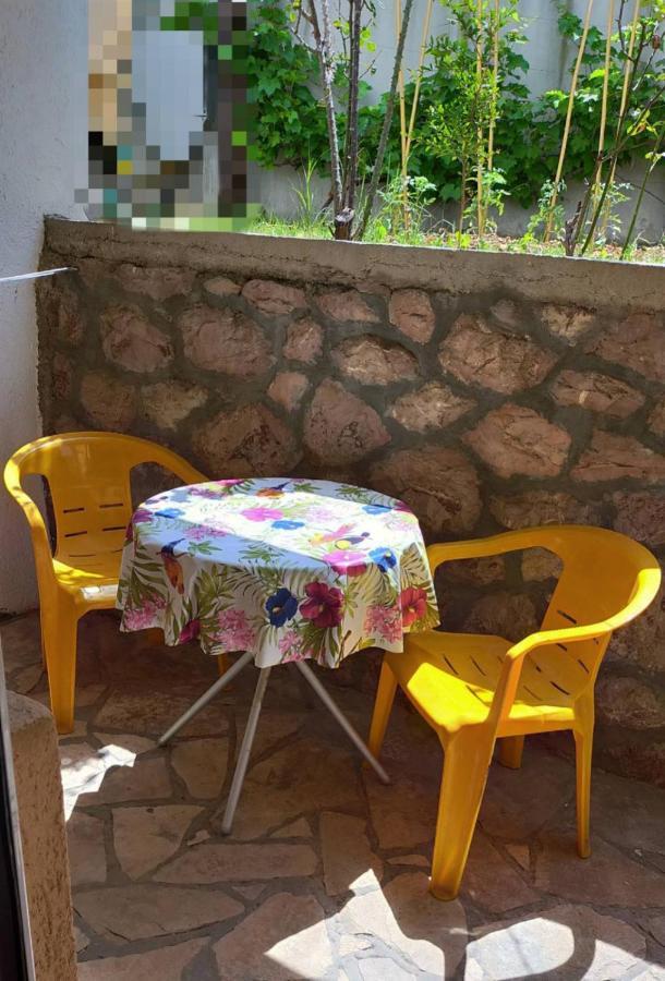 Guesthouse Tri Palme Bečići Exterior foto